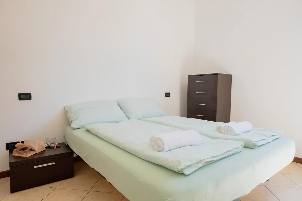 By The Lake Apartments - Centro Storico Desenzano del Garda 0*,