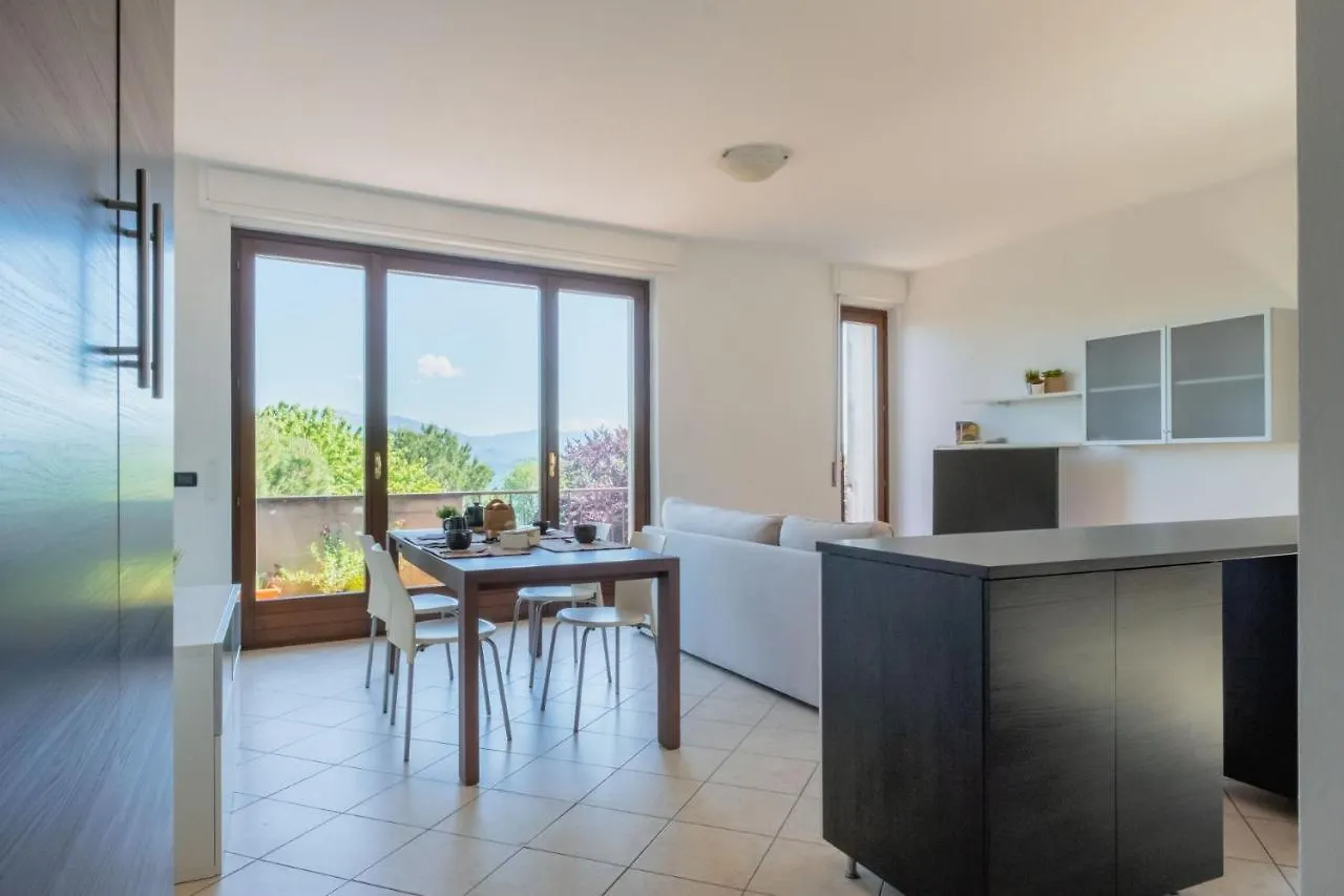 By The Lake Apartments - Centro Storico Desenzano del Garda