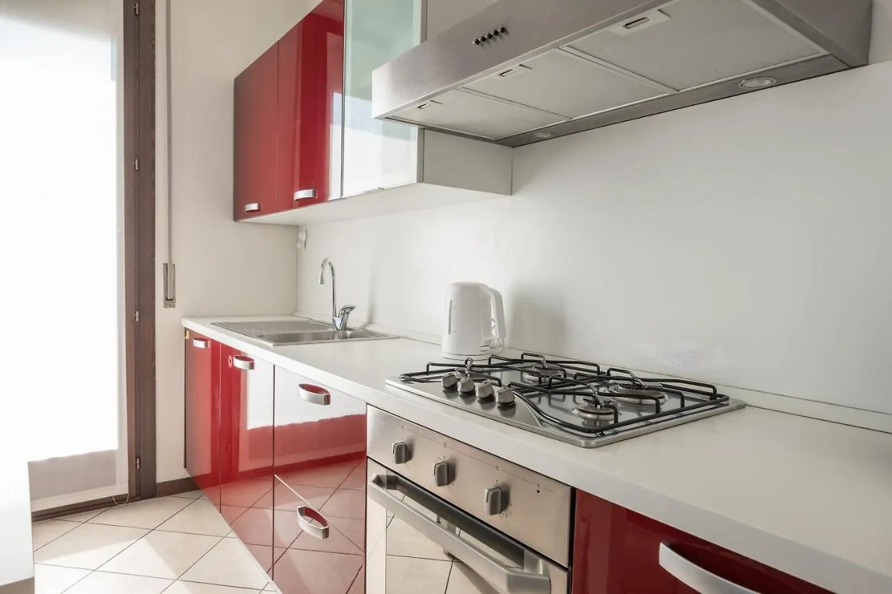By The Lake Apartments - Centro Storico Desenzano del Garda 0*,