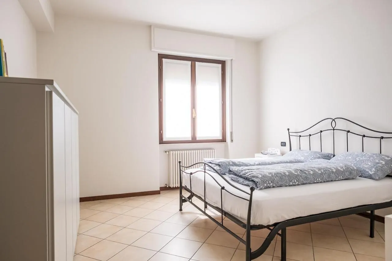 By The Lake Apartments - Centro Storico Desenzano del Garda
